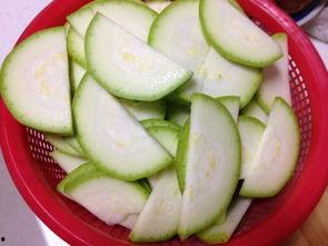 白瓜坛子怎么炒着吃,家常美味轻松上桌