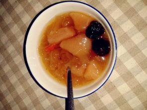 冰糖炖雪梨吃瓜,甜蜜治愈，冬日里的瓜果盛宴