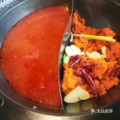 鸳鸯锅吃瓜,一场味蕾与八卦的碰撞