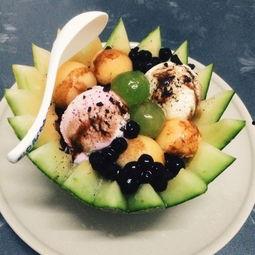 猫吃哈密瓜甜品,哈密瓜甜品大受欢迎