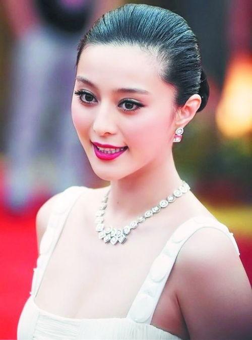 娱乐吃瓜女星名单,盘点那些年我们吃过的瓜，女星名单大曝光！  第2张